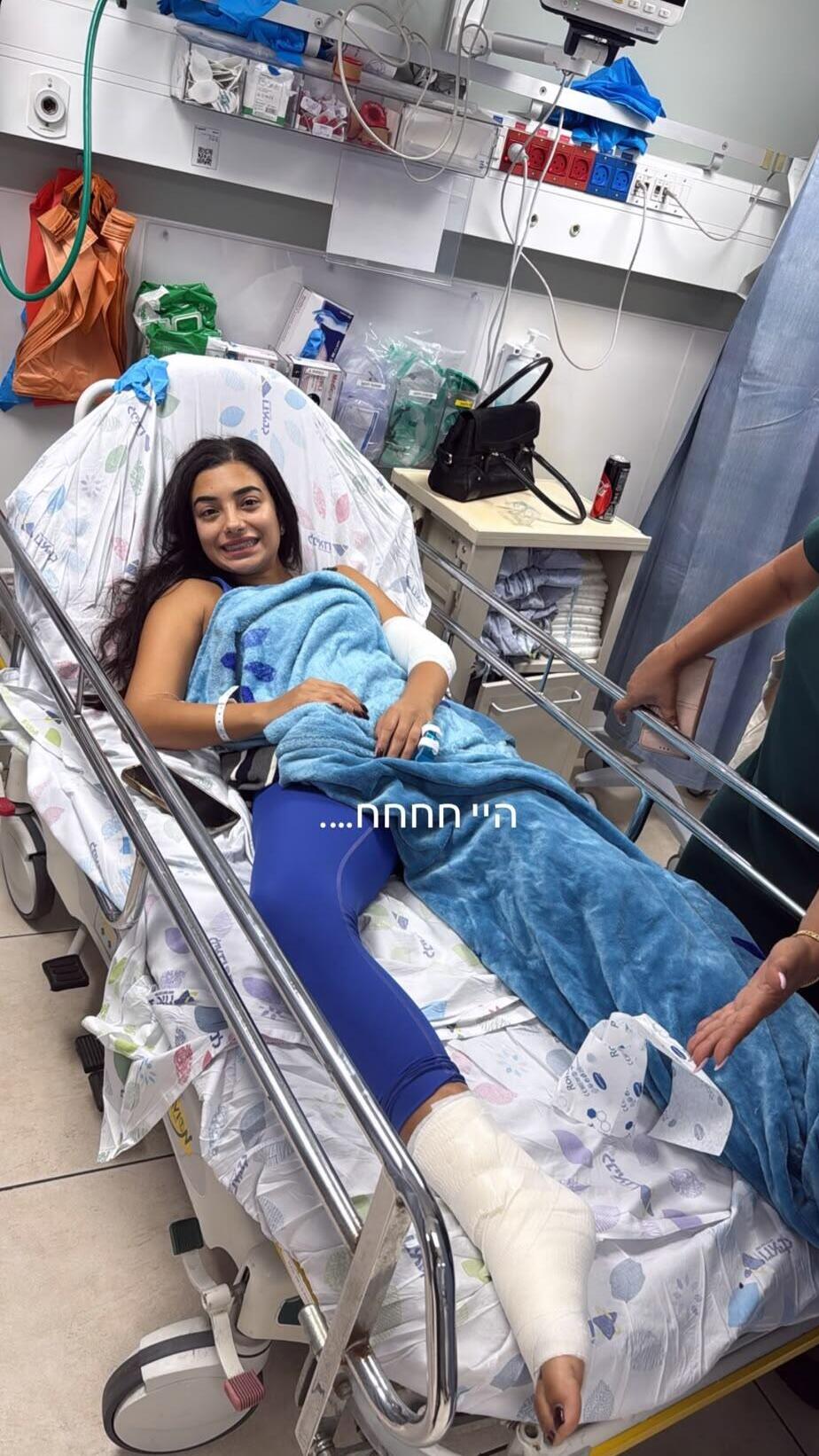 גל תמם נפצעה בתאונת פגע וברח