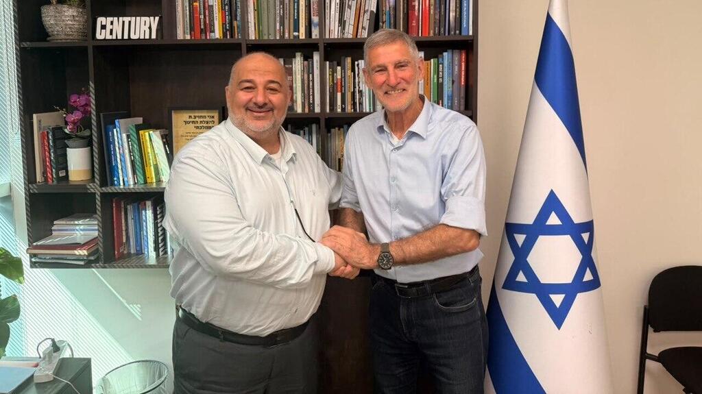 Yair Golan meeting with Mansour Abbas מנסור עבאס ויאיר גולן בפגישה