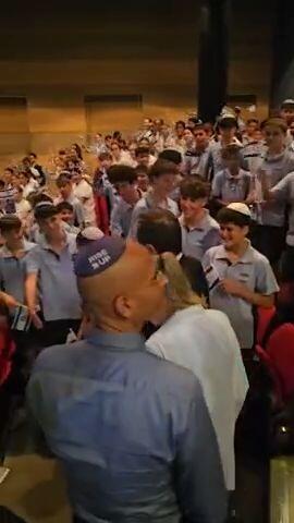 President Herzog speaking at a communal gathering with Sydney’s Jewish community
