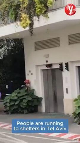 People are running to shelters in Tel Aviv