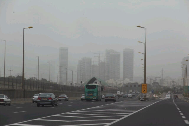 גלי החום יימשכו כמה ימים (צילום: מוטי קמחי) גלי החום יימשכו כמה ימים