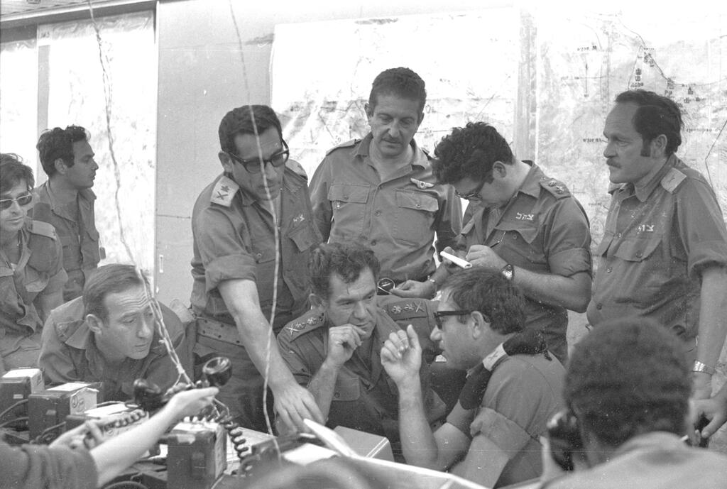 גורודיש ודדו. "יש לי הודעה לא נעימה בשבילך" ( צילום: דובר צה"ל) גורודיש ודדו. "יש לי הודעה לא נעימה בשבילך"