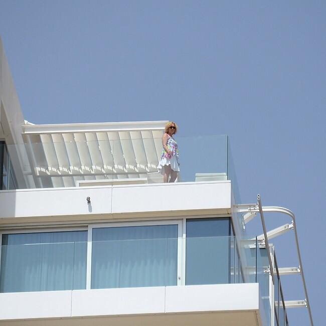 סליחה, גברת?? (צילום: מוטי לבטון ואביב חופי) סליחה, גברת??