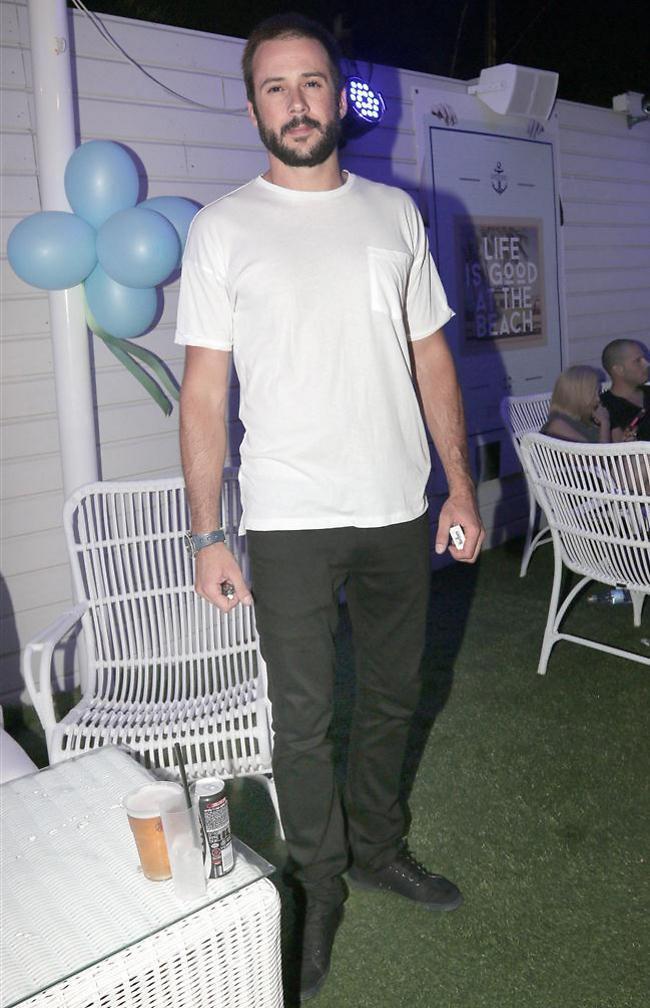 רווקותי. גלעד קינן