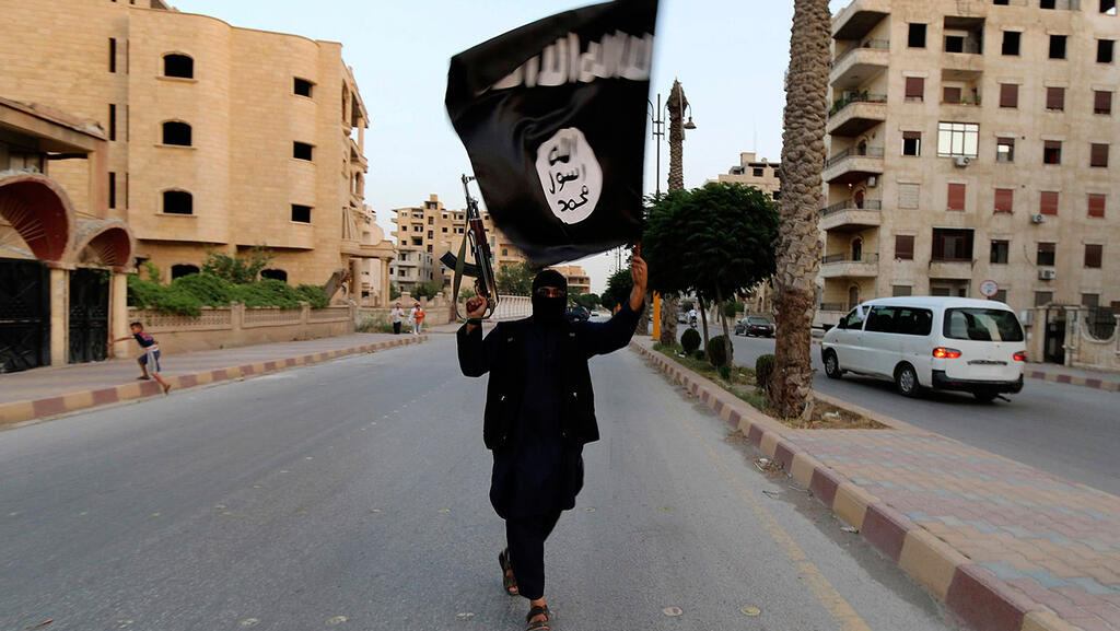 פעיל דאעש בסוריה, ארכיון. לא מעצמת טרור, אלא תופעה