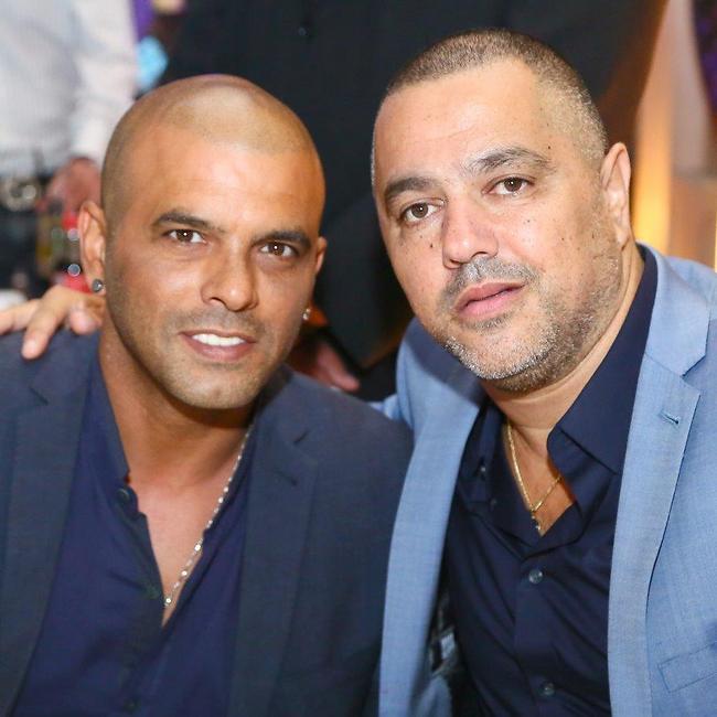 מישהו צריך תאורה? בני ואייל עושים ביזנס (צילום: עידן הצילום) מישהו צריך תאורה? בני ואייל עושים ביזנס
