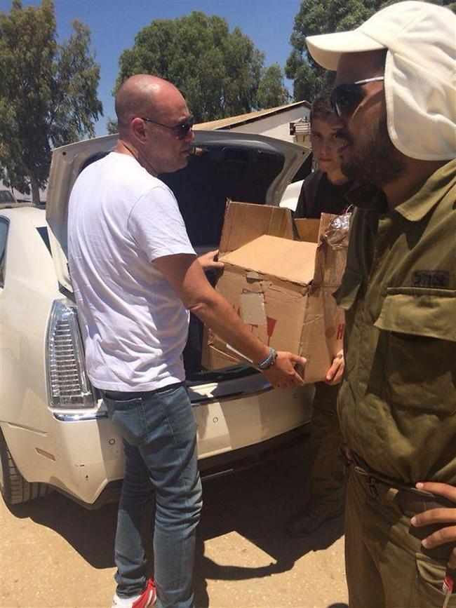 מה יש לך בחבילה?