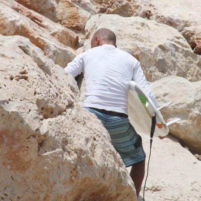 אוקיי, עכשיו רגל פה (צילום: מוטי לבטון) אוקיי, עכשיו רגל פה