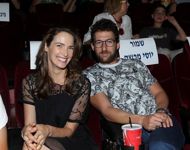 גם אנחנו פה! יעל גולדמן ואורי פפר חוגגים את ט"ו באב בקולנוע (צילום: רפי דלויה) גם אנחנו פה! יעל גולדמן ואורי פפר חוגגים את ט"ו באב בקולנוע