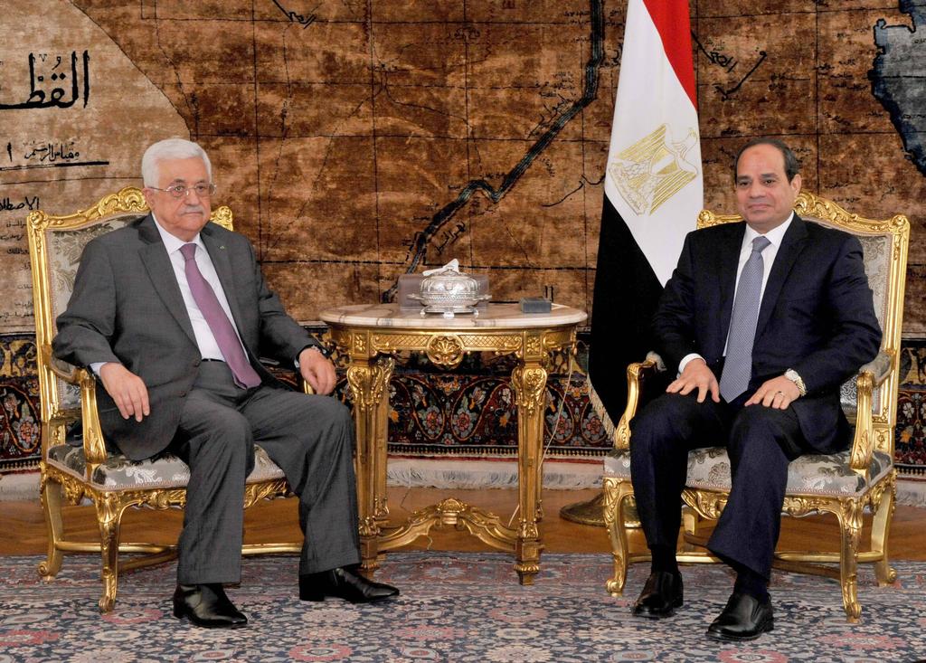 Palestinian President Mahmoud Abbas meeting with Egyptian leader el-Sisi in Cairo 