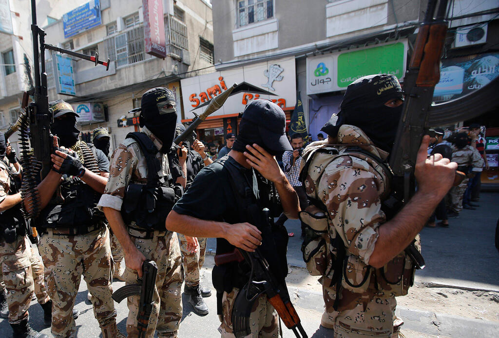Palestinian militants 