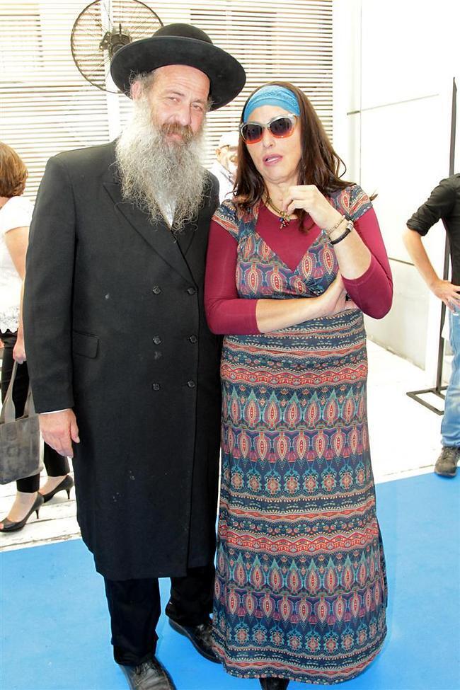 תרבות יהודית במיטבה. שולי ומיכל בת שבע רנד (צילום: רפי דלויה) תרבות יהודית במיטבה. שולי ומיכל בת שבע רנד