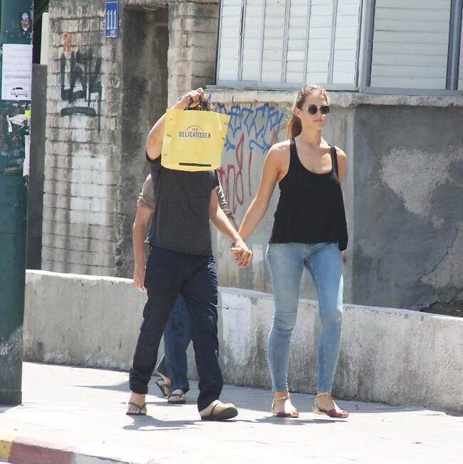 מתלבש עליי טוב צהוב? 