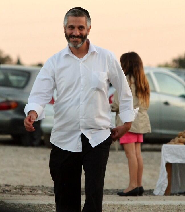 החבר הטוב, אביתר בנאי (צילום אמיר מאירי) החבר הטוב, אביתר בנאי
