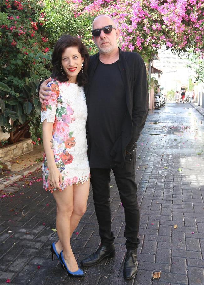 ייבאה את הטרנד ארצה. אפרת גוש, חודש וחצי בלבד אחרי הלידה (צילום: ענת מוסברג) ייבאה את הטרנד ארצה. אפרת גוש, חודש וחצי בלבד אחרי הלידה
