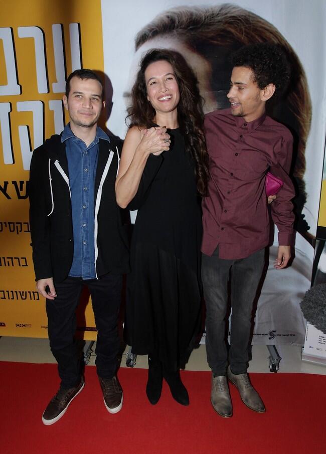 כוכבי הסרט. מיכאל מושונוב, יעל אבקסיס תאופיק ברהום