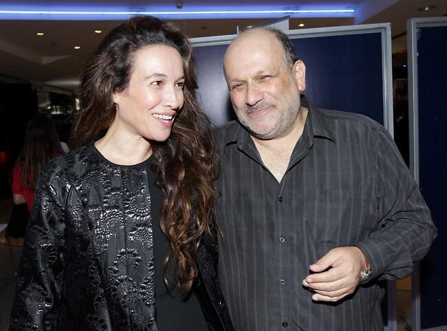 לכבוד הוא לי לעשות סלפי איתך. ערן ריקליס ויעל אבקסיס