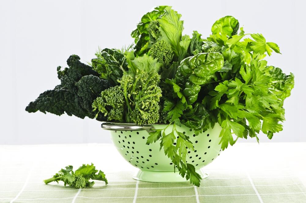 ירוק בעיניים. מתאים לאביב (צילום: shutterstock) ירוק בעיניים. מתאים לאביב