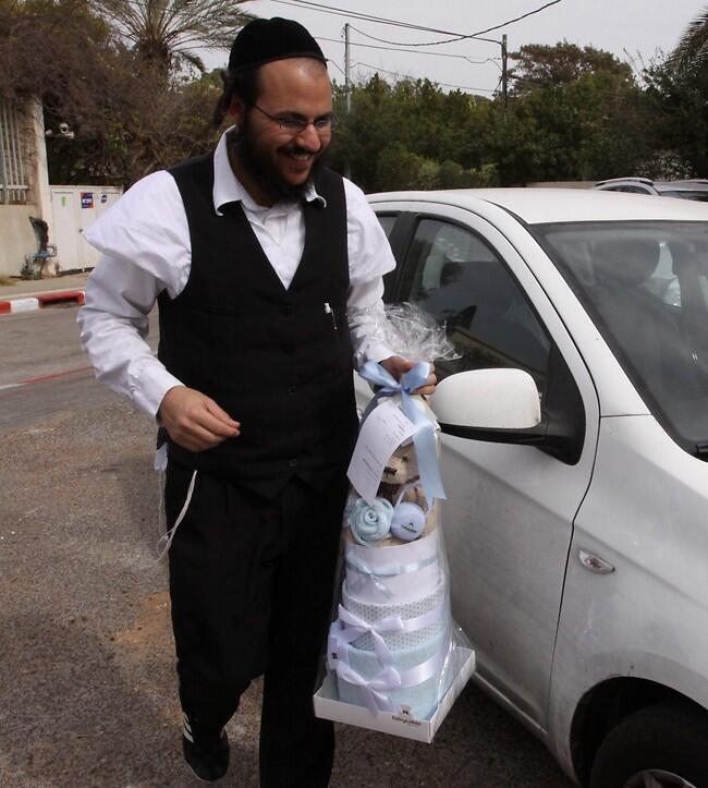 רוצה דובי! (צילום: עידו ארז) רוצה דובי!