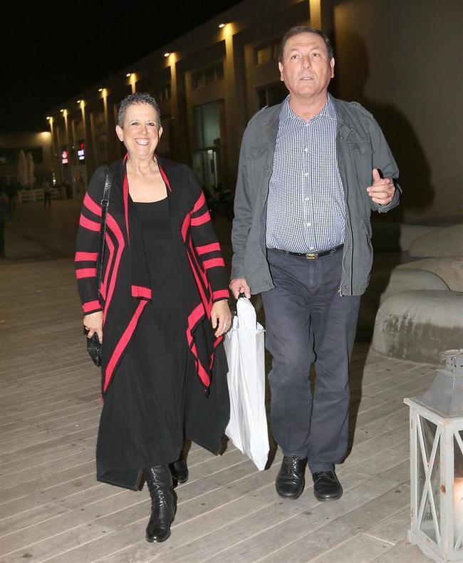 זכרתם להזיז לשעון קיץ, כן? עודד ואורנה בן עמי (צילום: ענת מוסברג) זכרתם להזיז לשעון קיץ, כן? עודד ואורנה בן עמי