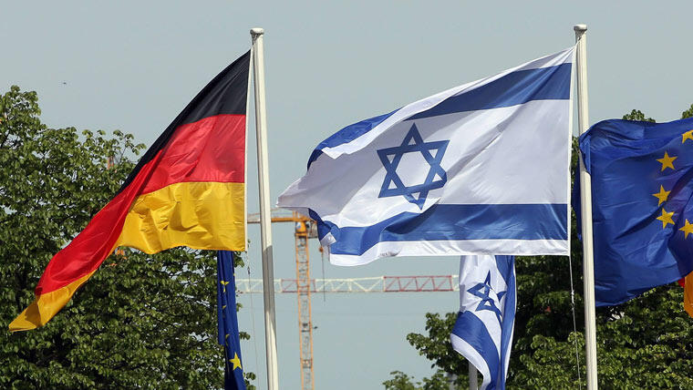 German and Israeli flags 