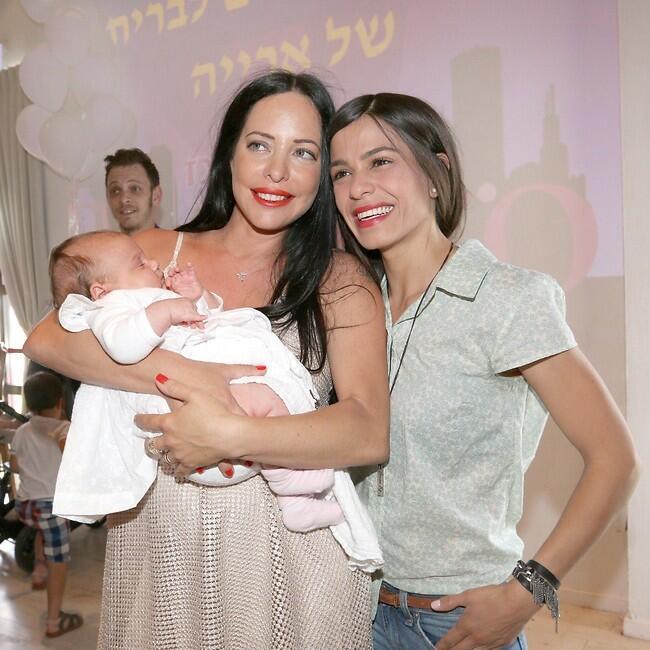 דאבל מיכל. אמדורסקי ומיכל (הקטנה) ויצמן (צילום: ענת מוסברג) דאבל מיכל. אמדורסקי ומיכל (הקטנה) ויצמן
