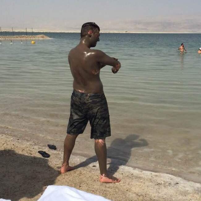 צריך עזרה בגב? (צילום: רפי דלויה) צריך עזרה בגב?