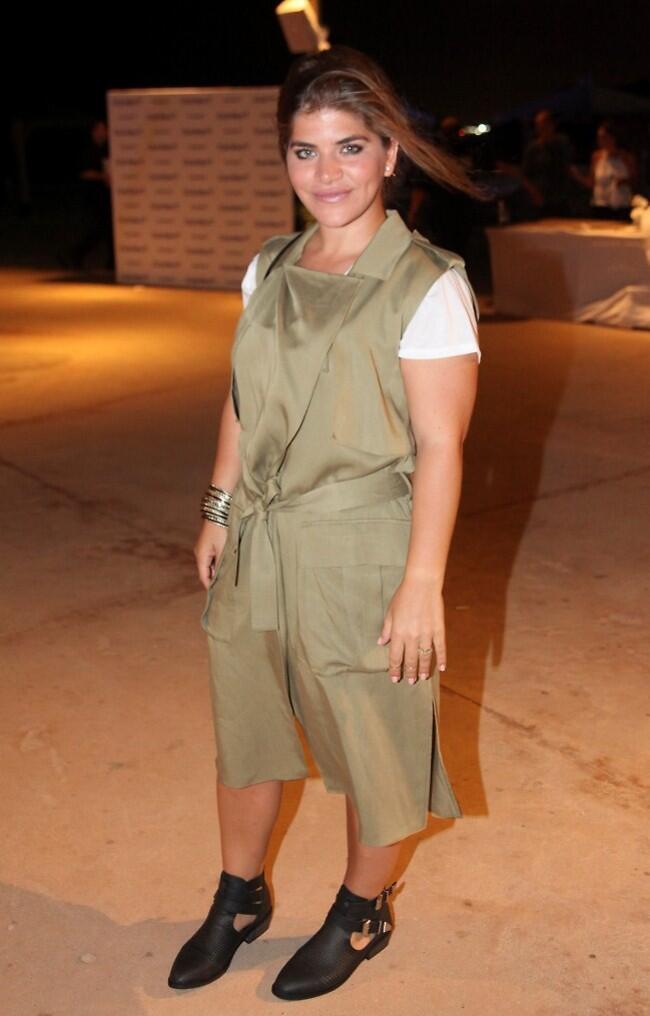 מורדת. ג'קי אזולאי לא עומדת בקוד הלבוש (צילום: אלירן אביטל) מורדת. ג'קי אזולאי לא עומדת בקוד הלבוש