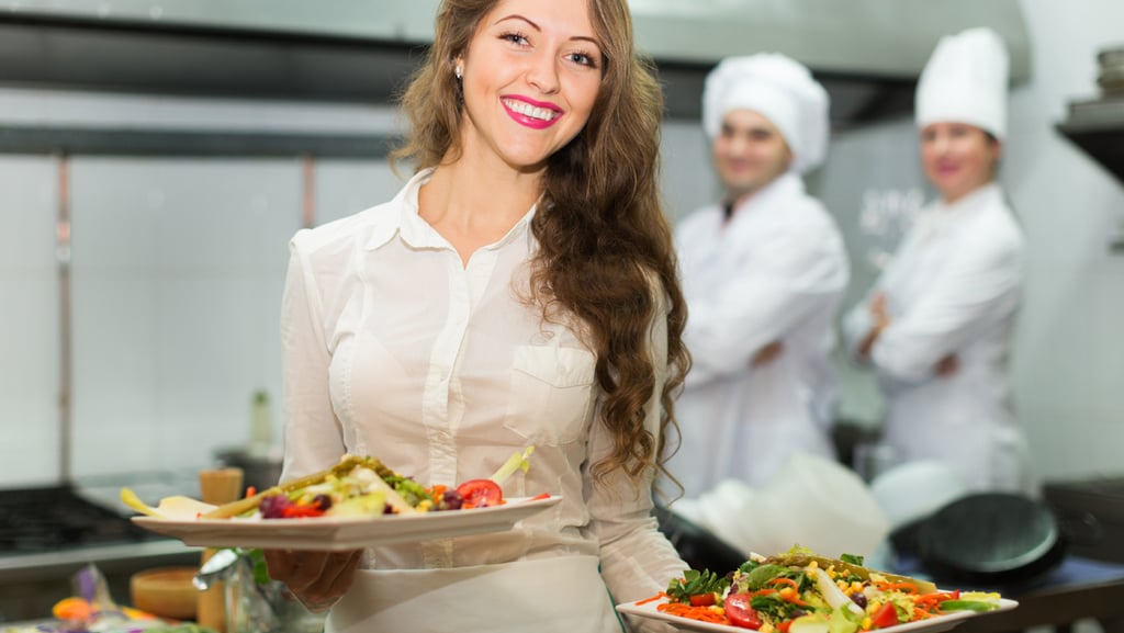 עובדי הסעדה הם כמו כל עובד בכל ענף אחר (צילום: shutterstock) עובדי הסעדה הם כמו כל עובד בכל ענף אחר