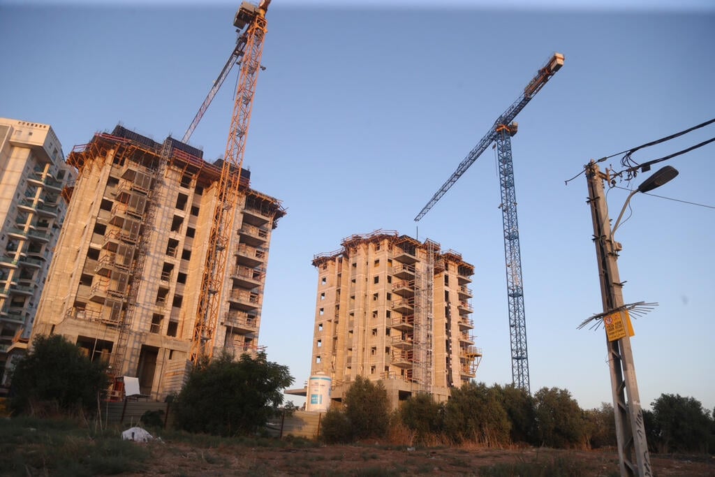 האם הממשלה מצאה פתרון לעצירת עליות המחירים? (צילום: מוטי קמחי) האם הממשלה מצאה פתרון לעצירת עליות המחירים?