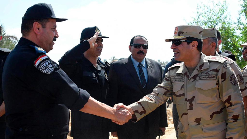 Egyptian President Abdel Fattah el-Sisi visiting troops in Sinai 