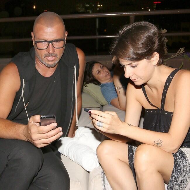 את חושבת שאני צריך לחסום אותה בפייס? דפנה לוסטיג ואיציק זוהר