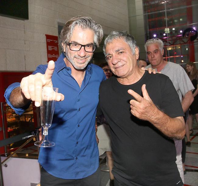 הדוד בא לפרגן. גברי ויובל בנאי