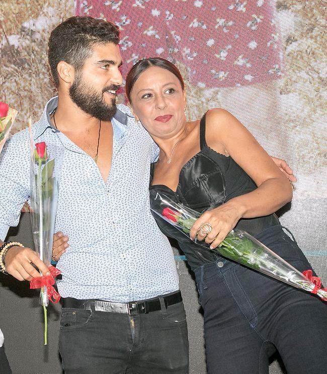 הרומן נמשך גם מחוץ למסך? אוולין הגואל ואושרי כהן (צילום: רפי דלויה) הרומן נמשך גם מחוץ למסך? אוולין הגואל ואושרי כהן