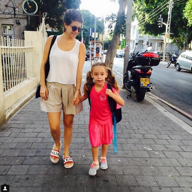 נוטפות שיק. דפנה לוסטיג והבת לילי נוטפות שיק. דפנה לוסטיג והבת לילי