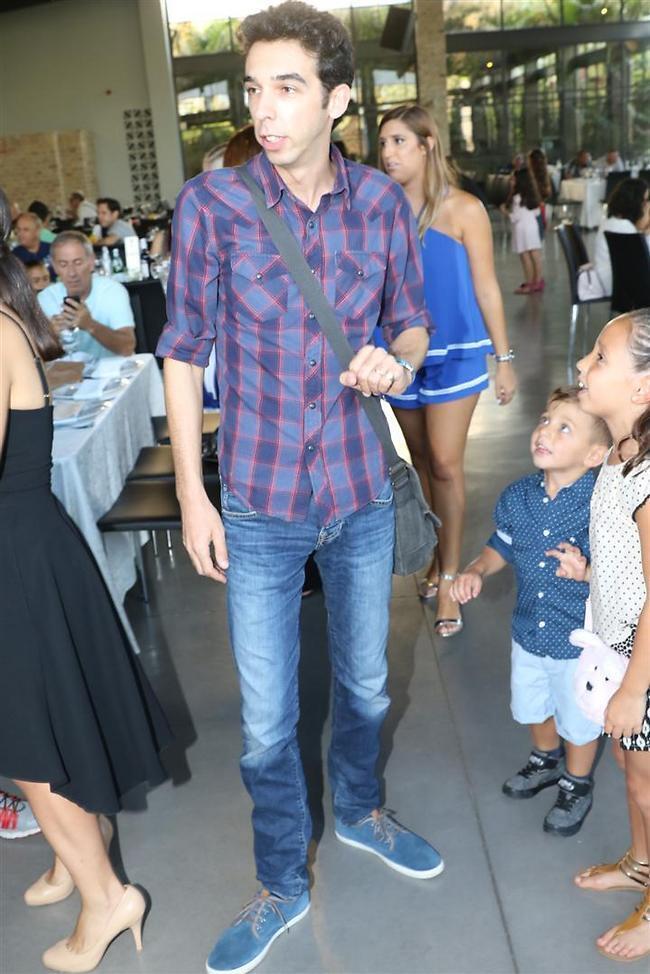 יואוווו עודד אפשר חתימה??? עודד פז