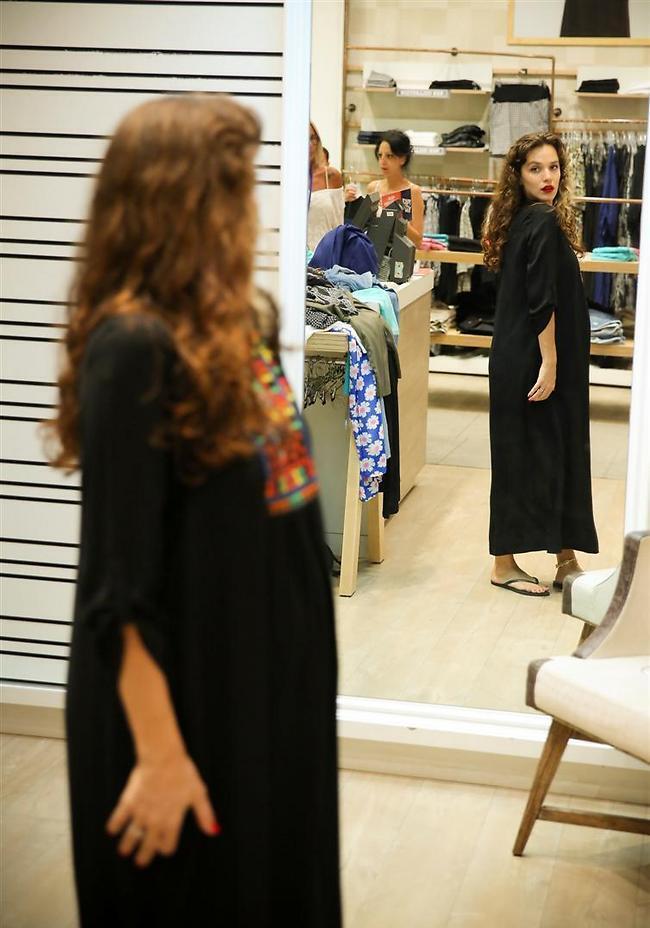 כן עוד גלביה מטשטשת זה מה שאת צריכה (צילום: אלירן אביטל) כן עוד גלביה מטשטשת זה מה שאת צריכה