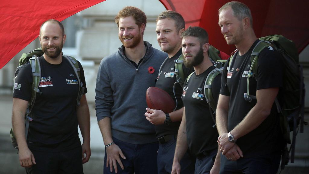 Prince Harry meets UK's Afghanistan war veterans 