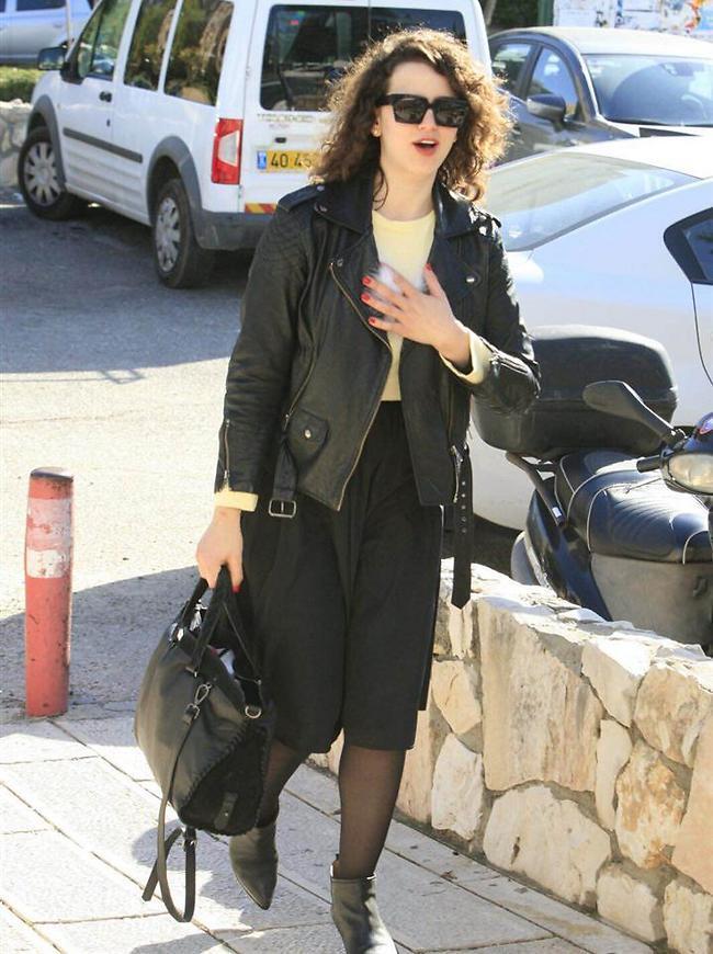 אמא! קורין גדעון מופתעת (צילום: מוטי לבטון) אמא! קורין גדעון מופתעת