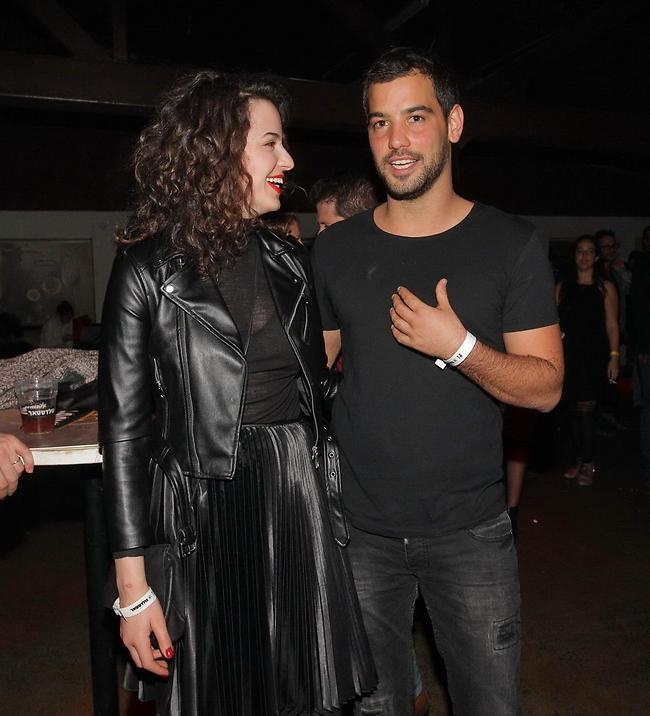 יה חשבתי שארז הנחה את ההדחה שלך בלעדיי. קורין גדעון ורועי בן נתן (צילום: שוקה כהן) יה חשבתי שארז הנחה את ההדחה שלך בלעדיי. קורין גדעון ורועי בן נתן