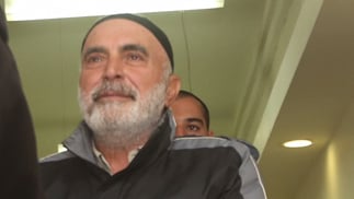 עזרא נאווי