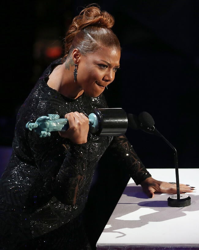 יא מלכה! קווין לטיפה מתלהבת (צילום: Gettyimages) יא מלכה! קווין לטיפה מתלהבת