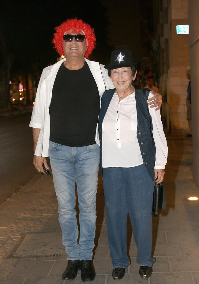 השריף של הסקרים. מינה צמח