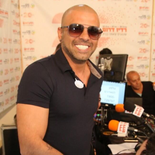 תתחדש. אייל גולן והזקן (צילום: ניר פקין) תתחדש. אייל גולן והזקן