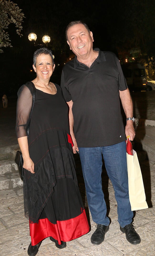 מה הבאתם? עודד בן עמי וזוגתו