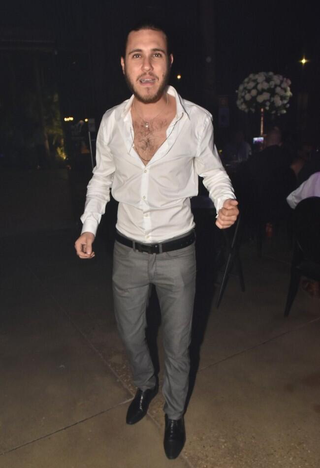 רוצה לפתוח עוד כפתור? נאור אורמיה (צילום: צ'ינו) רוצה לפתוח עוד כפתור? נאור אורמיה