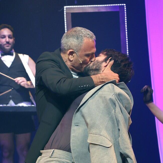 זה עם לשון? רן דנקר ויגאל שדה 