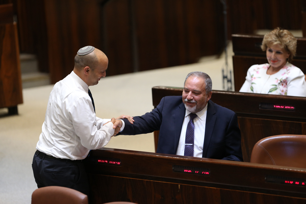 בנט וליברמן. יידרשו לגבש במהירות תקציב דו-שנתי (צילום: אלכס קולומויסקי) בנט וליברמן. יידרשו לגבש במהירות תקציב דו-שנתי