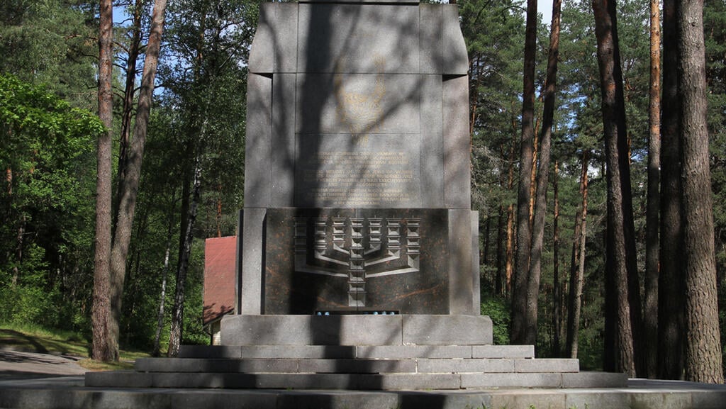 Holocaust memorial in Ponary (Photo: NOVA, Ezra Wolfinger) Holocaust memorial in Ponary