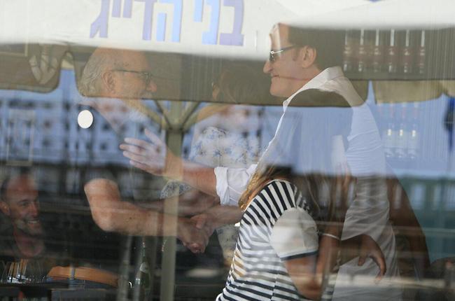 יורם גלובוס, נעים להכיר, קוונטין (צילום: מוטי לבטון) יורם גלובוס, נעים להכיר, קוונטין